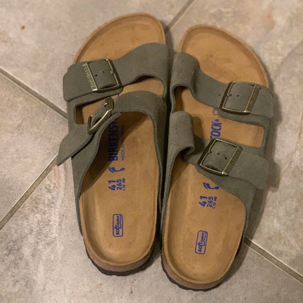Birkenstock Arizona (never been used) UNISEX